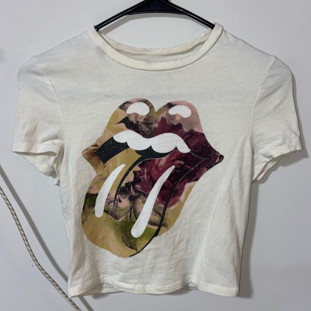 Rolling Stones Pastel Yellow Crop T